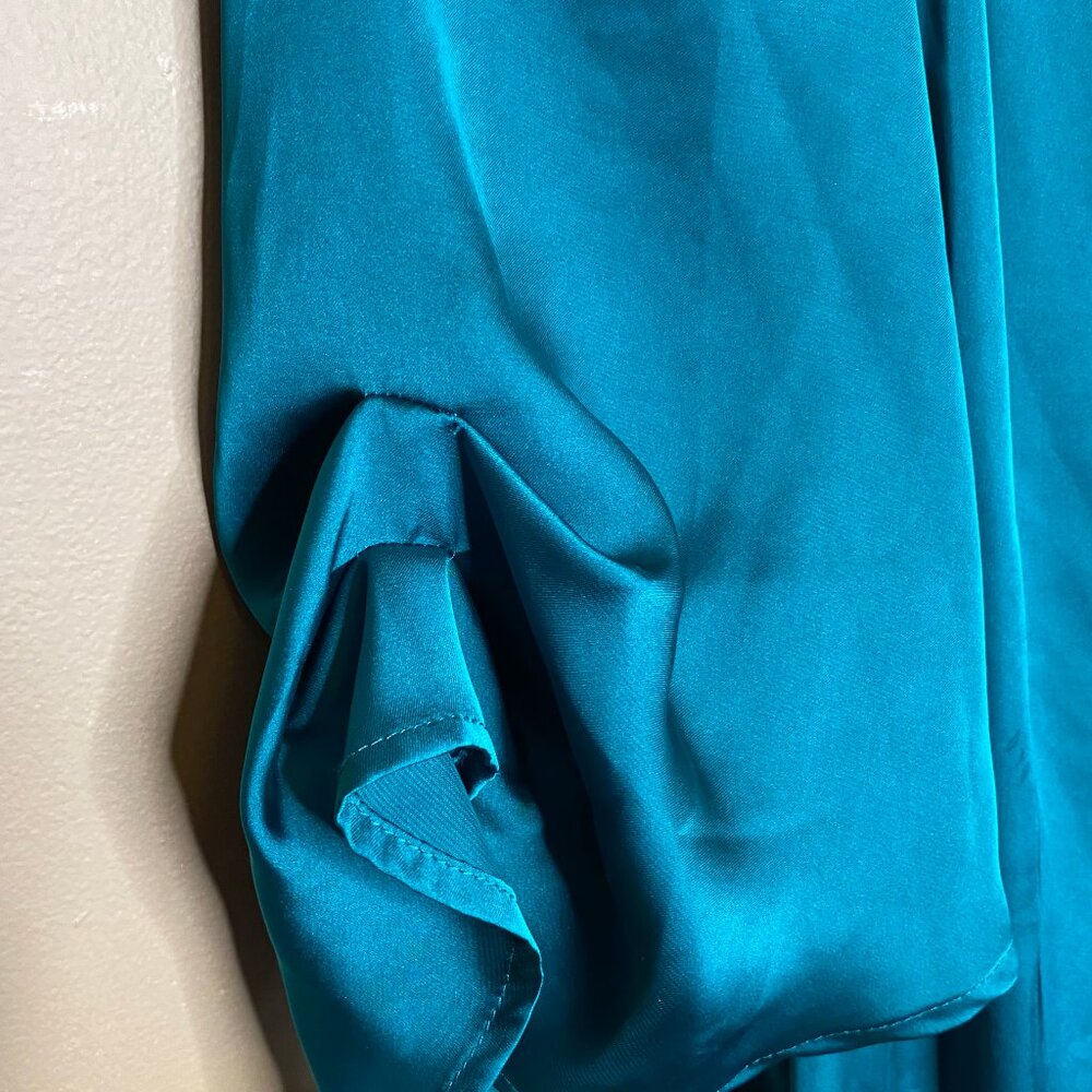 Stunning Sapphire Blue Satin Blouse - Picture 4 of 7